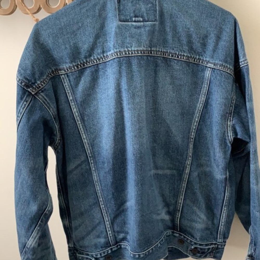 Jean jacket - Picture 2 of 3